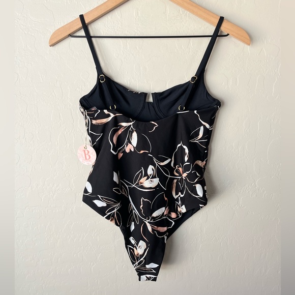 B. Swim jetty one piece floral one piece swimsuit NWT Med - Picture 3 of 9